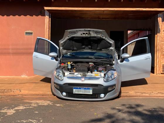 FIAT PUNTO 1.4 ATTRACTIVE 8V FLEX 4P MANUAL